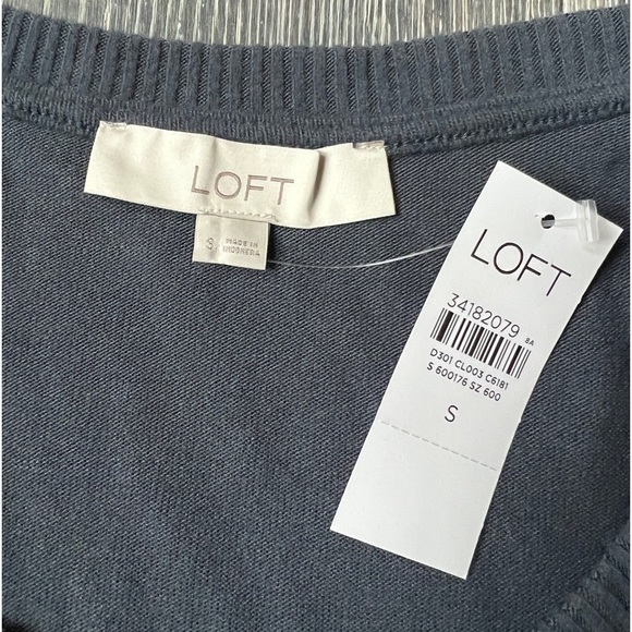 New With Tags Loft super soft Gray Jersey knit Henley Sweater. Women’s small - Picture 5 of 10